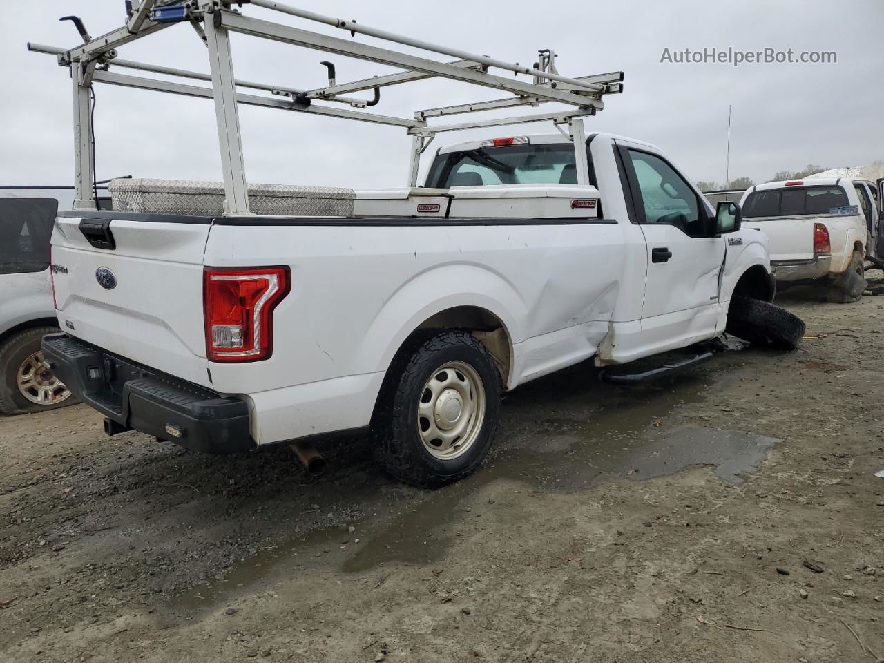 2017 Ford F150  White vin: 1FTMF1CP8HKD97357