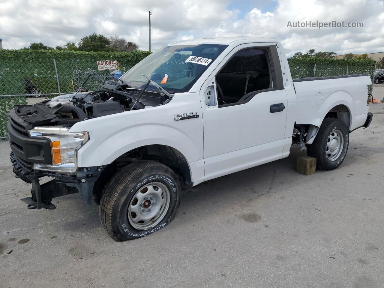 2018 Ford F150  White vin: 1FTMF1EB3JFD61172