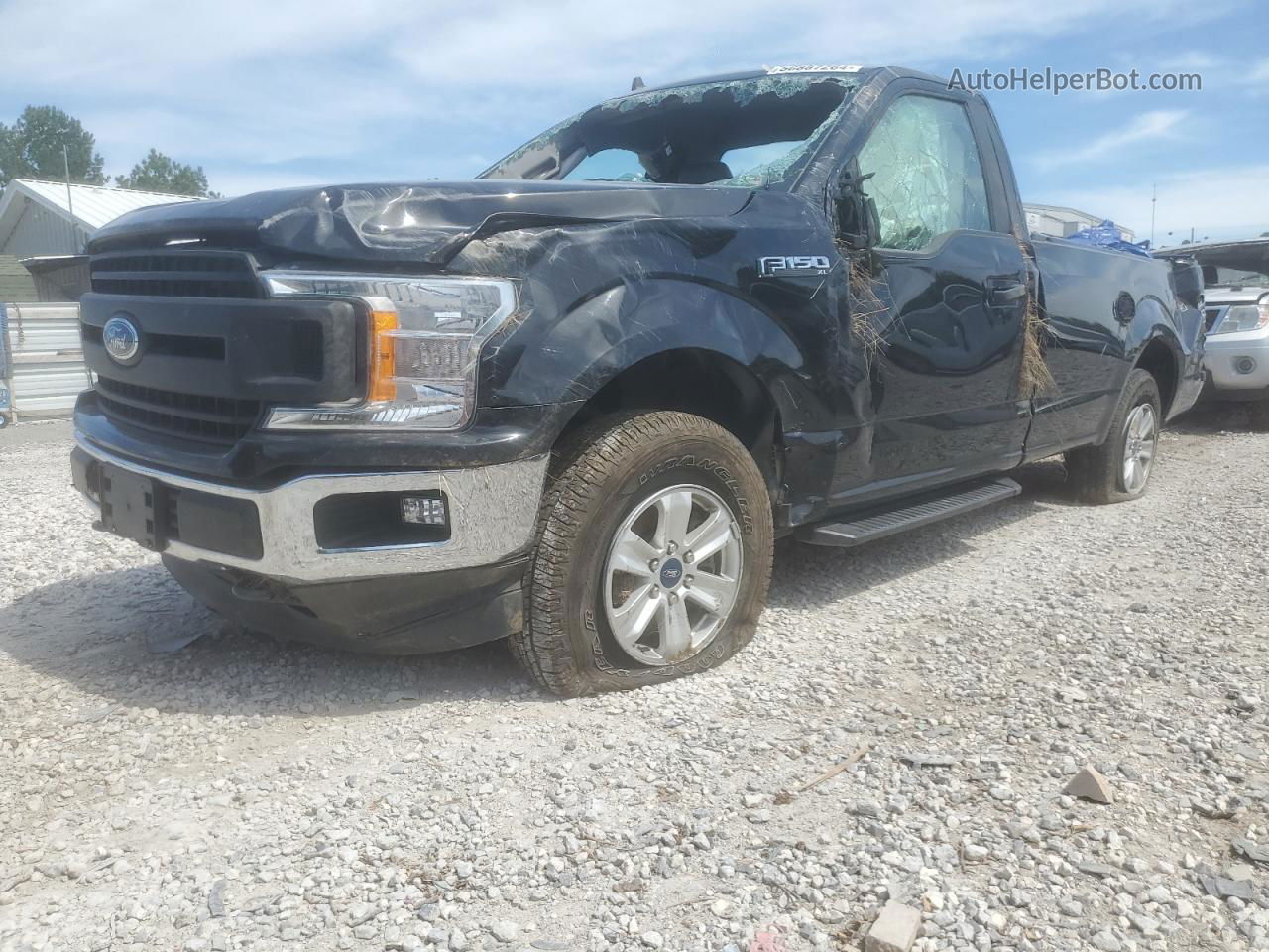 2020 Ford F150  Black vin: 1FTMF1EB5LKD15093