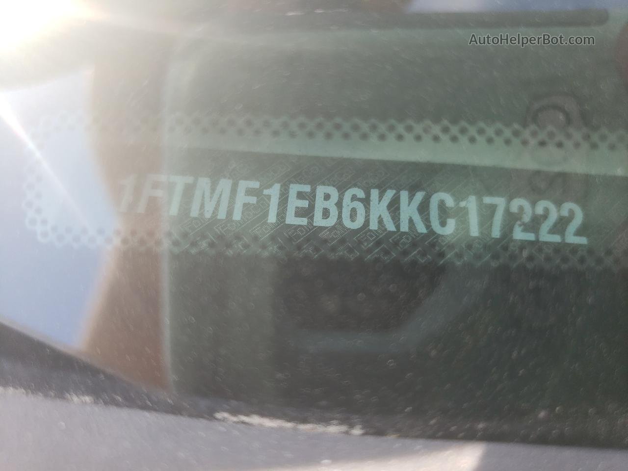 2019 Ford F150  White vin: 1FTMF1EB6KKC17222