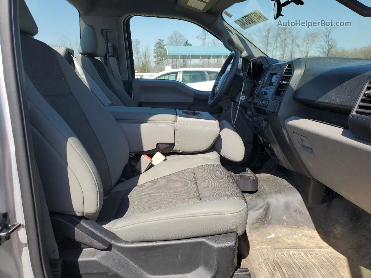 2019 Ford F150  Silver vin: 1FTMF1EP0KFA84977