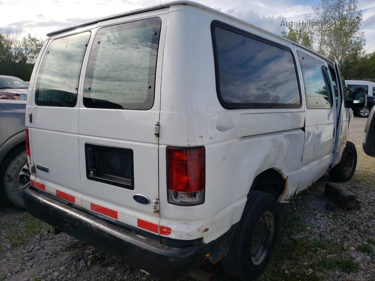 2007 Ford Econoline E150 Van White vin: 1FTNE14W37DA68775