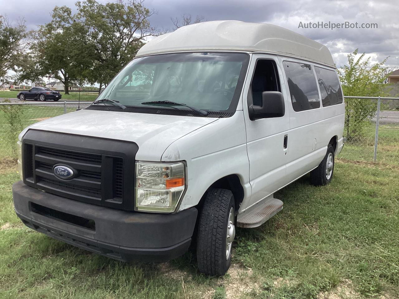 2012 Ford Econoline E150 Van Белый vin: 1FTNE1EL9CDA31406