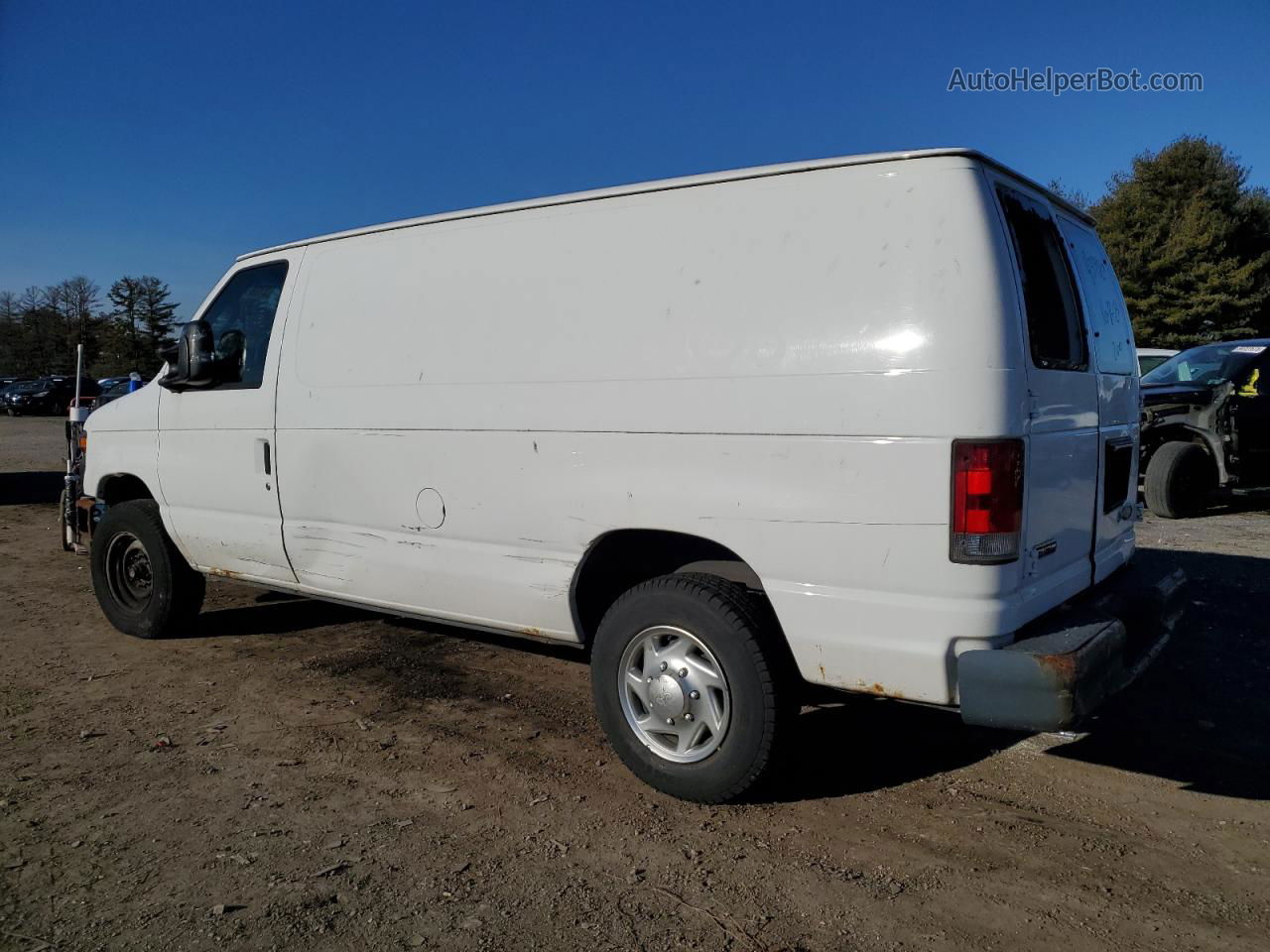 2010 Ford Econoline E150 Van Белый vin: 1FTNE1EW1ADA26434