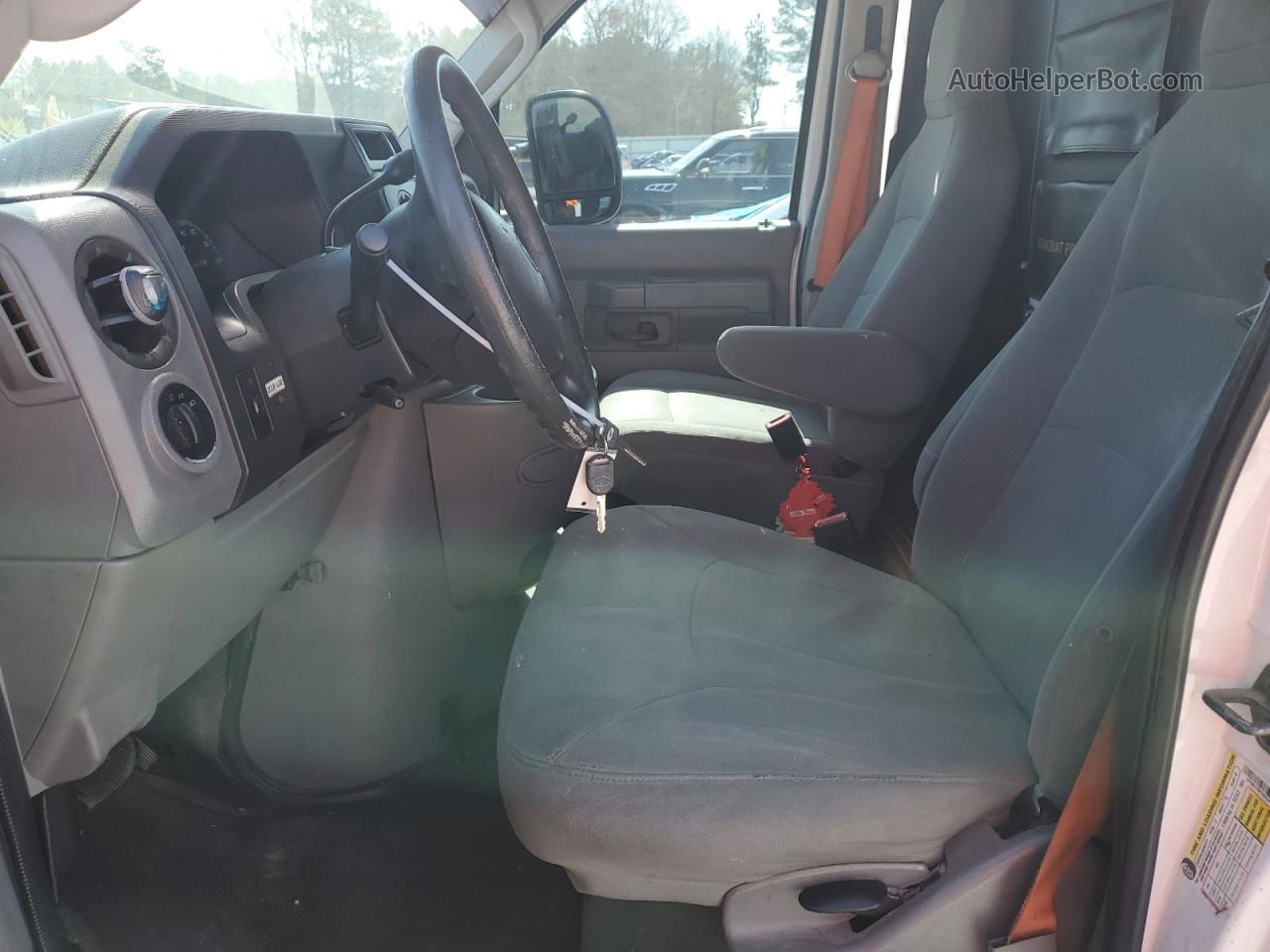 2010 Ford Econoline E150 Van White vin: 1FTNE1EW7ADA91482