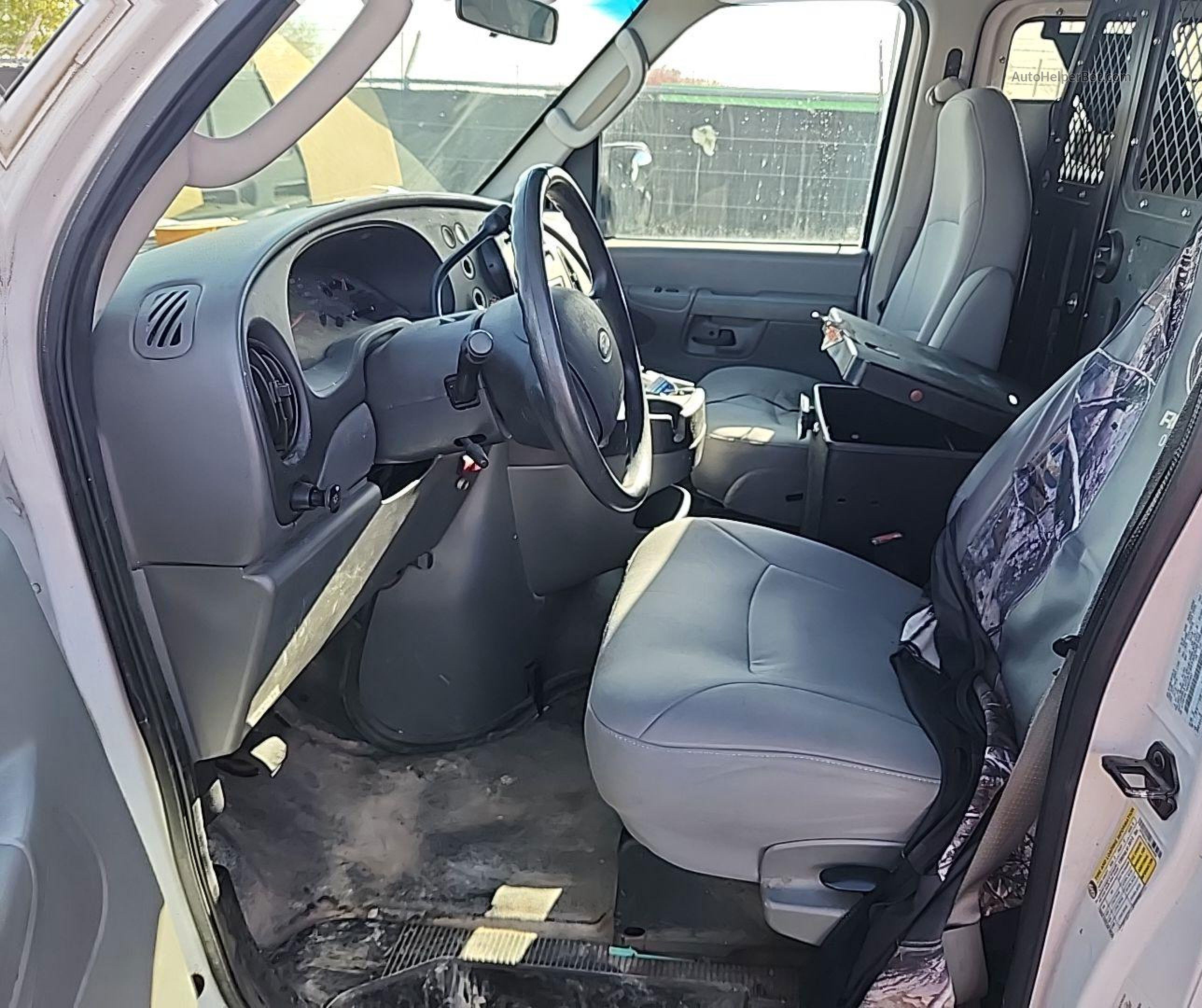 2008 Ford Econoline E250 Van vin: 1FTNE24L18DB53403