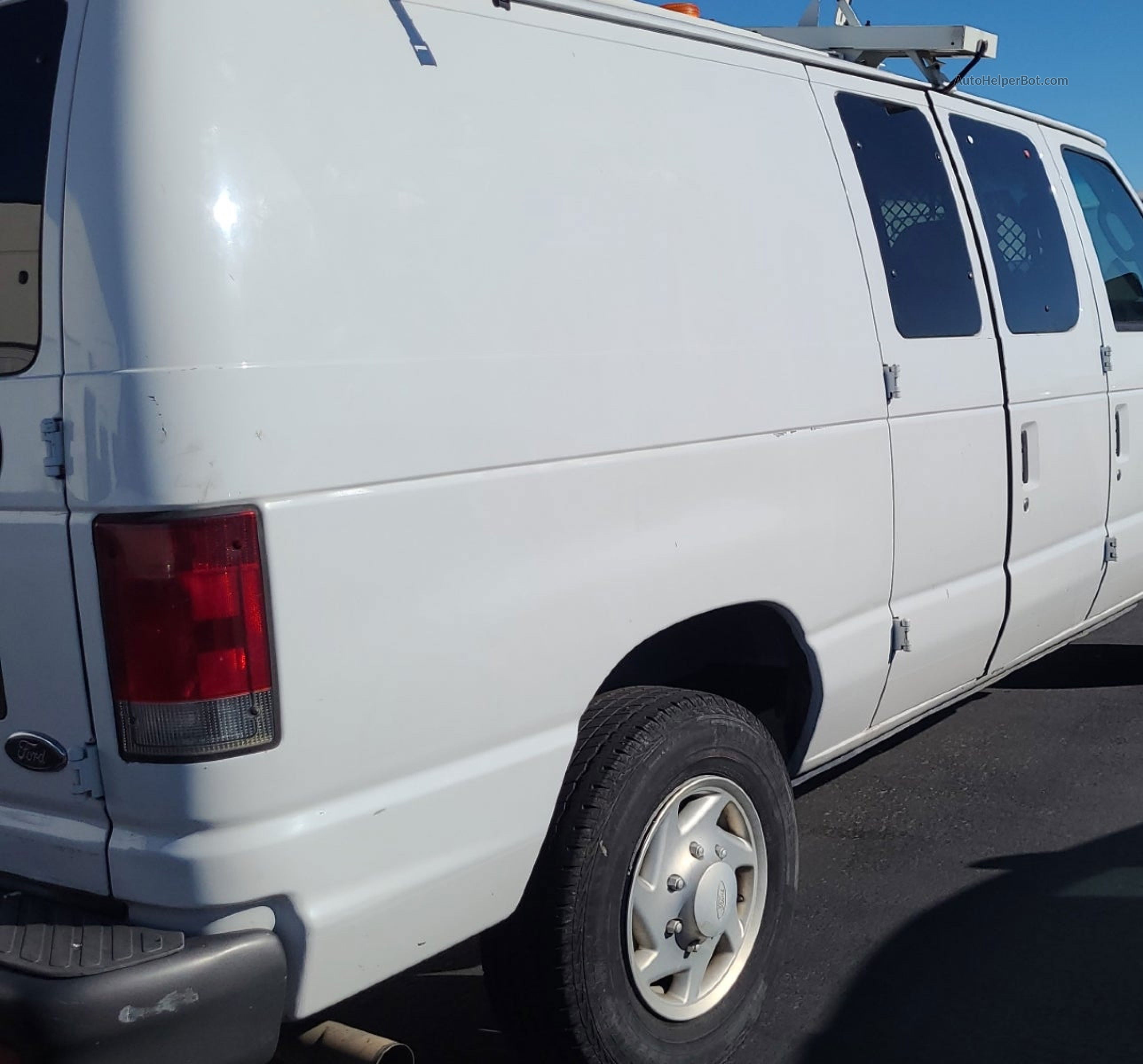 2007 Ford Econoline E250 Van vin: 1FTNE24L37DA70876