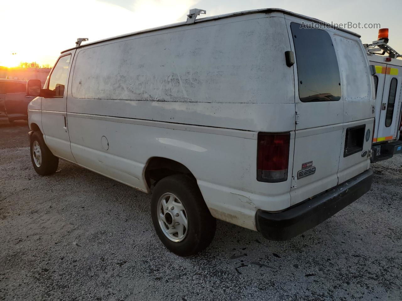 2008 Ford Econoline E250 Van White vin: 1FTNE24L78DA78836