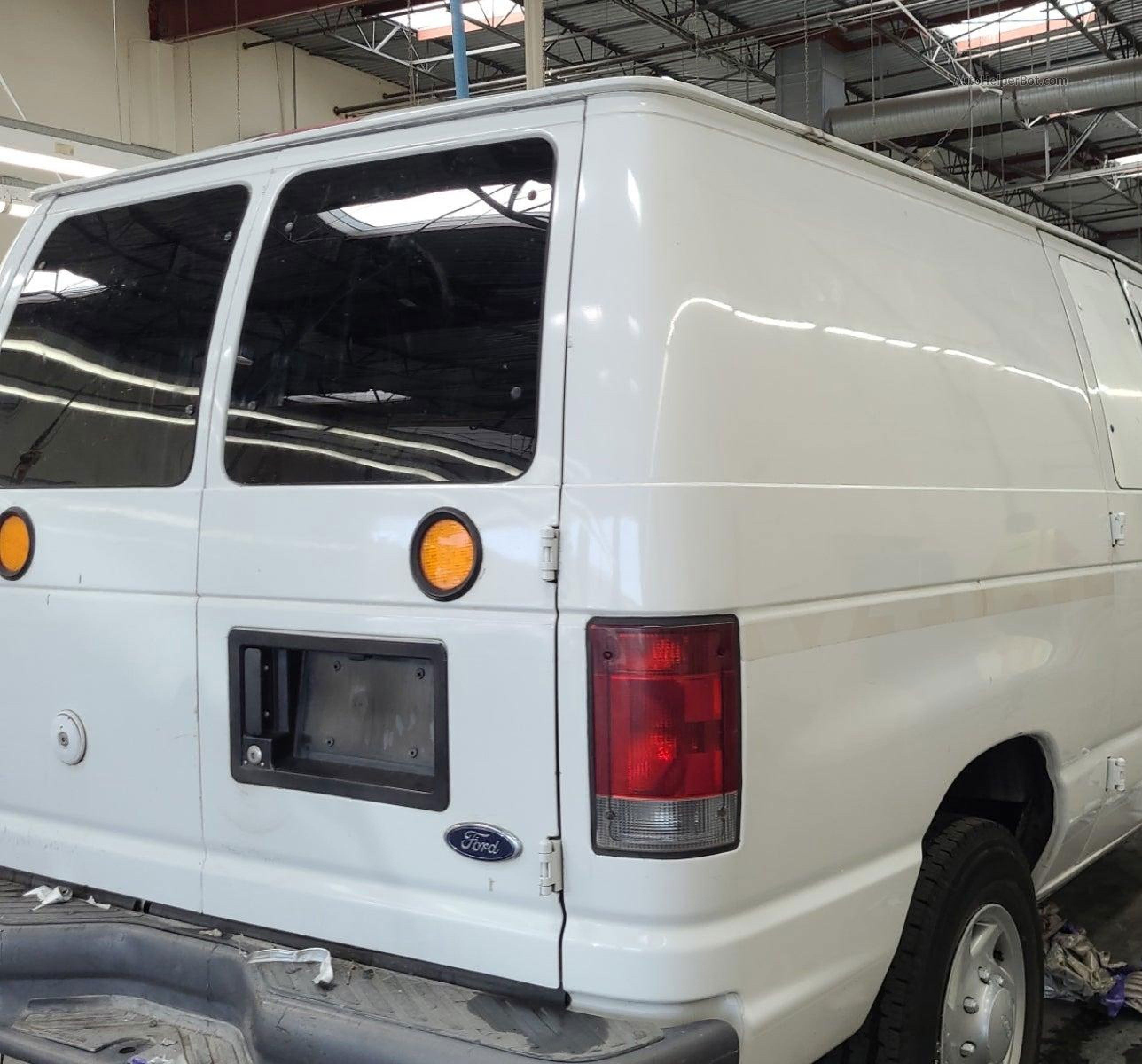 2007 Ford Econoline E250 Van vin: 1FTNE24L87DA74843