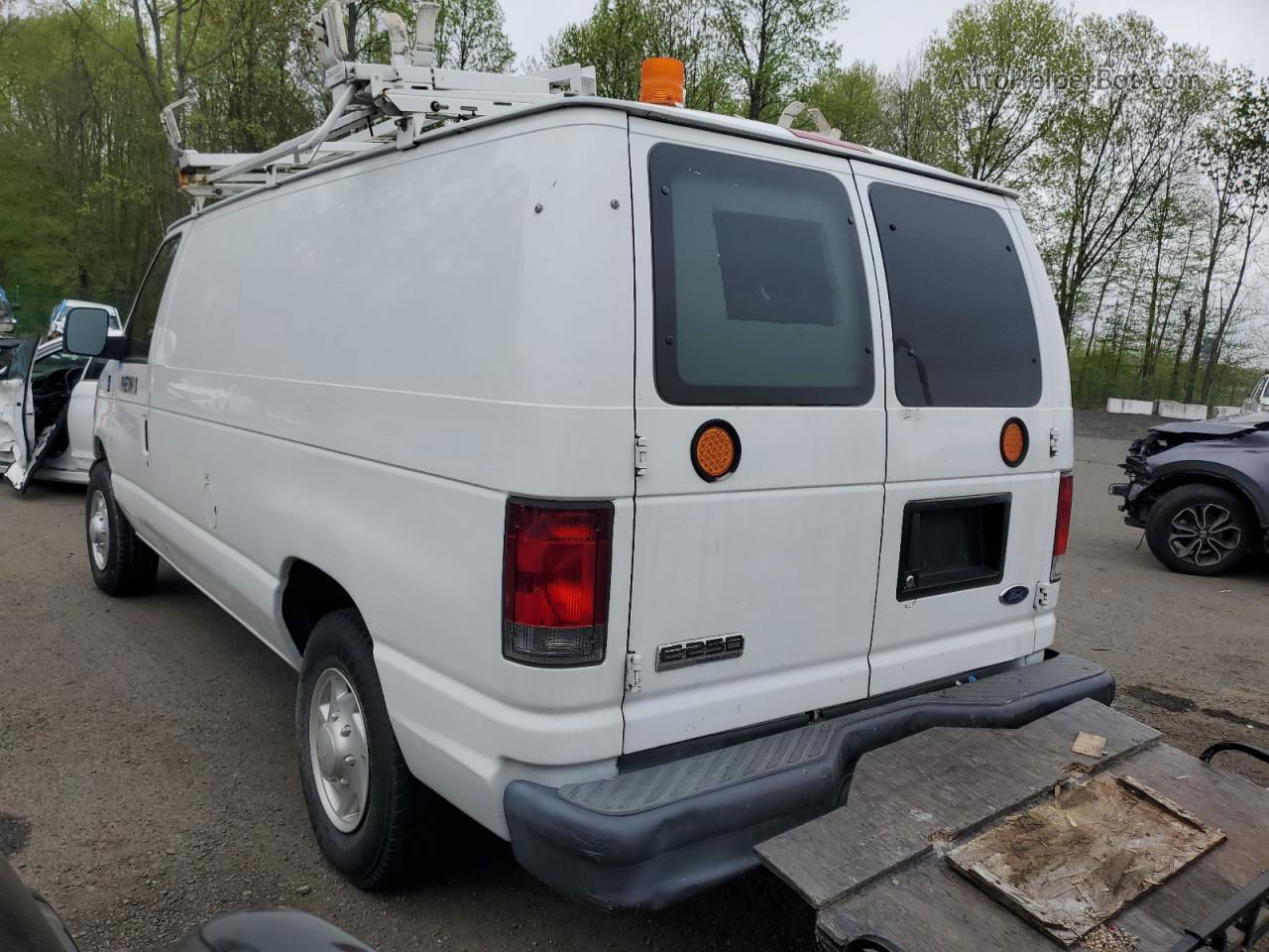 2007 Ford Econoline E250 Van White vin: 1FTNE24LX7DA71023