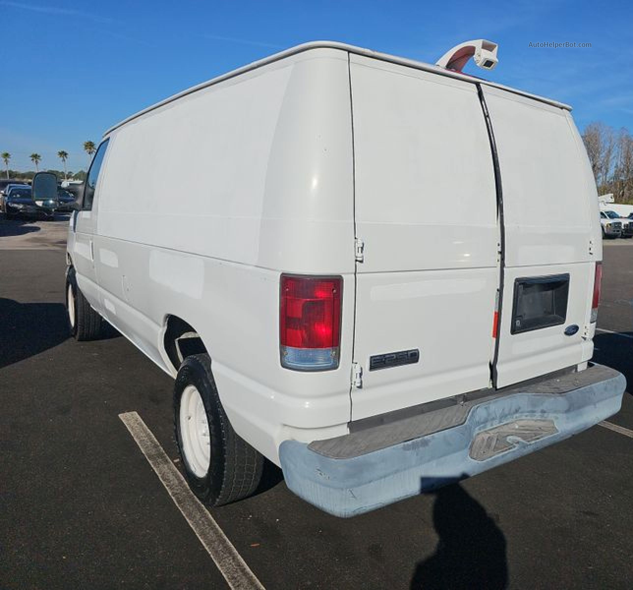 2007 Ford Econoline E250 Van vin: 1FTNE24W77DB00455