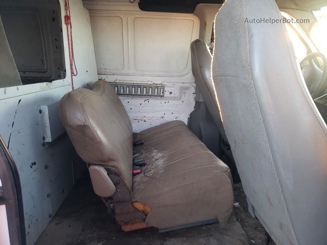 2008 Ford Econoline E250 Van Белый vin: 1FTNE24W98DB12897