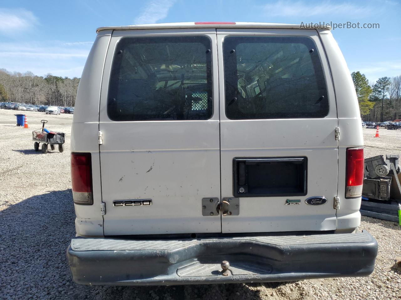 2010 Ford Econoline E250 Van White vin: 1FTNE2EL5ADA16680