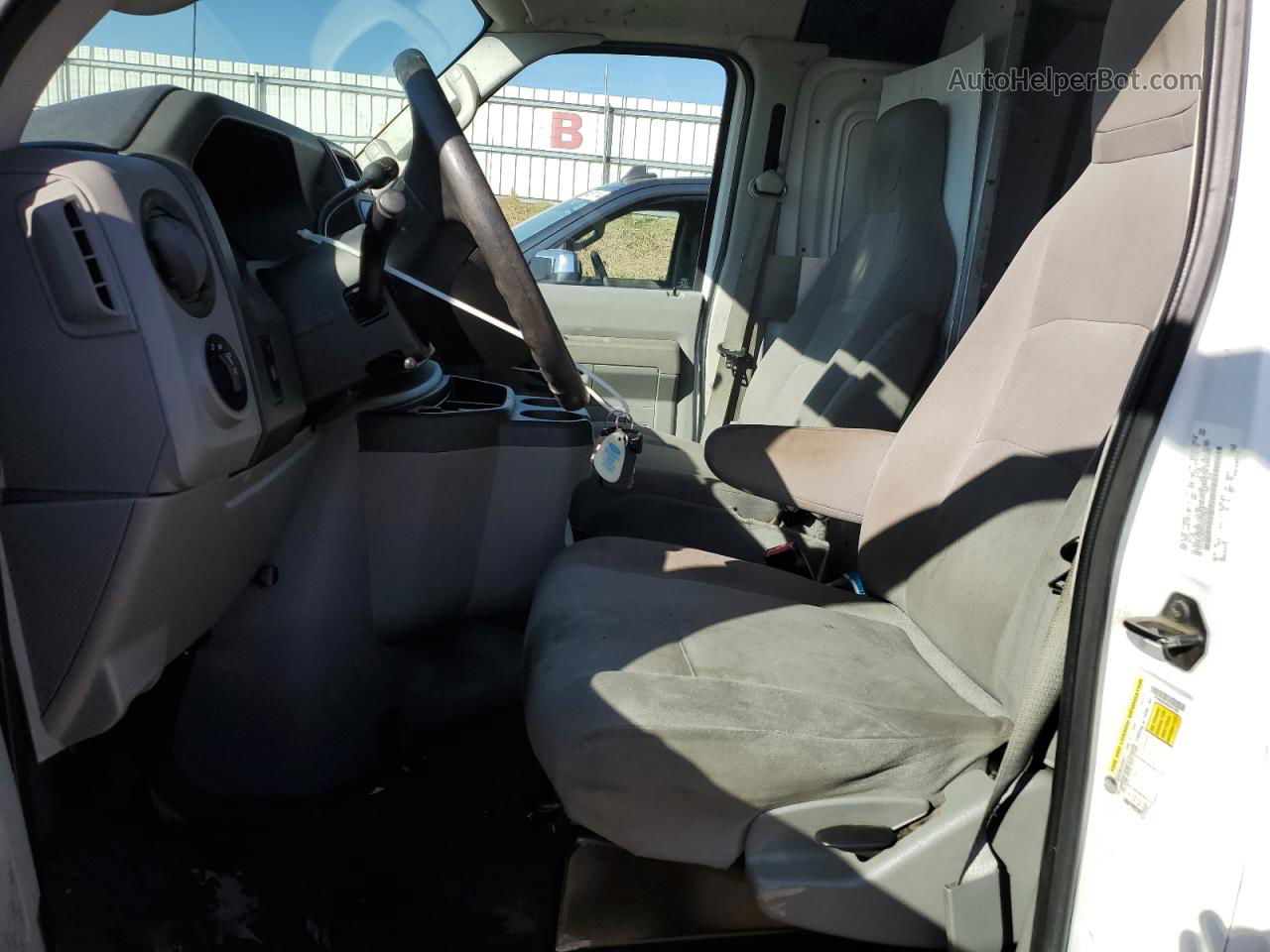 2012 Ford Econoline E250 Van White vin: 1FTNE2EL6CDA17632