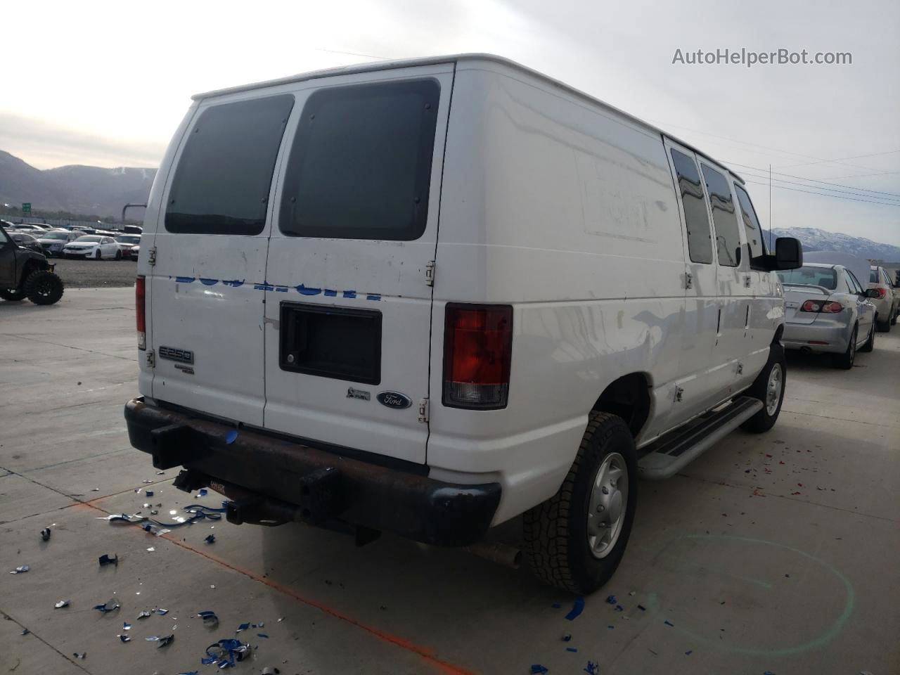 2013 Ford Econoline E250 Van White vin: 1FTNE2EW2DDA32396