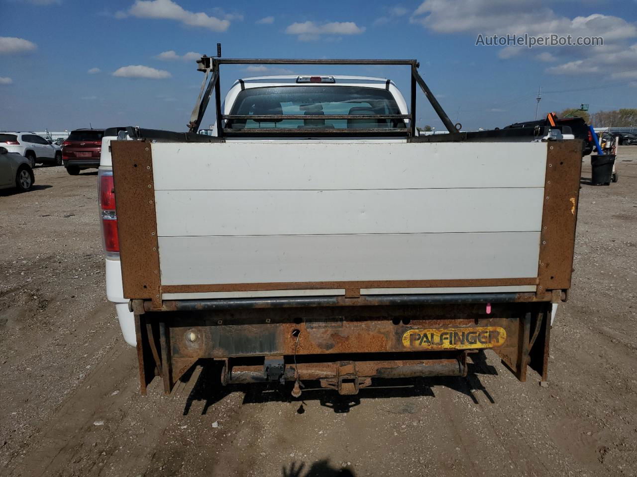 2011 Ford F150  White vin: 1FTNF1CF1BKD28657