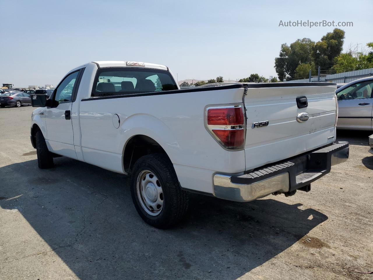 2011 Ford F150  White vin: 1FTNF1CF3BKD68139