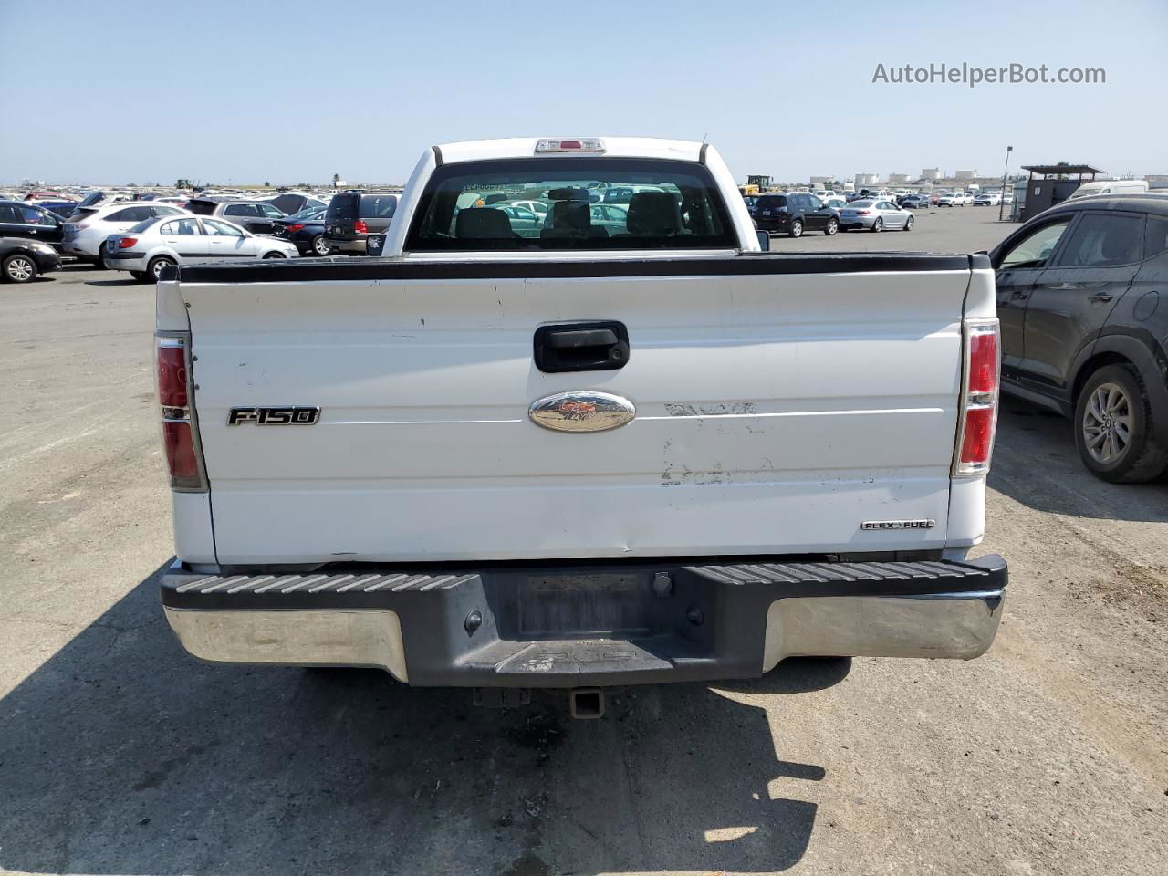 2011 Ford F150  Белый vin: 1FTNF1CF3BKD68139