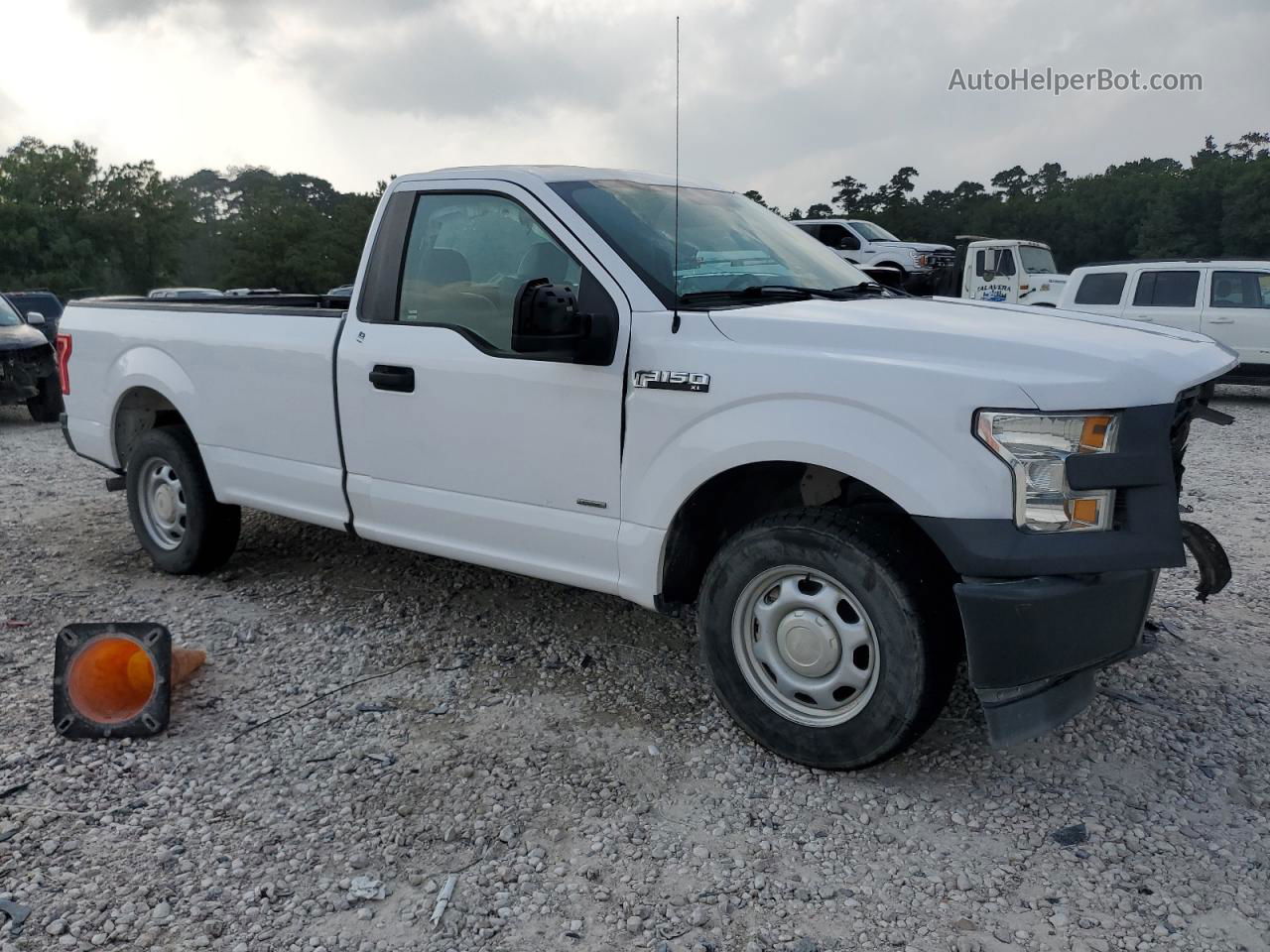 2017 Ford F150  White vin: 1FTNF1CG2HKC51900