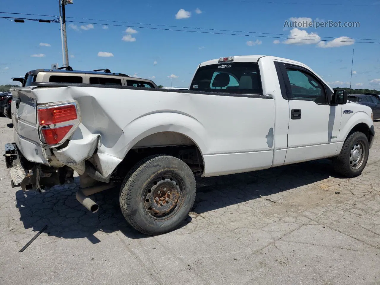 2011 Ford F150  White vin: 1FTNF1CT3BKE20617