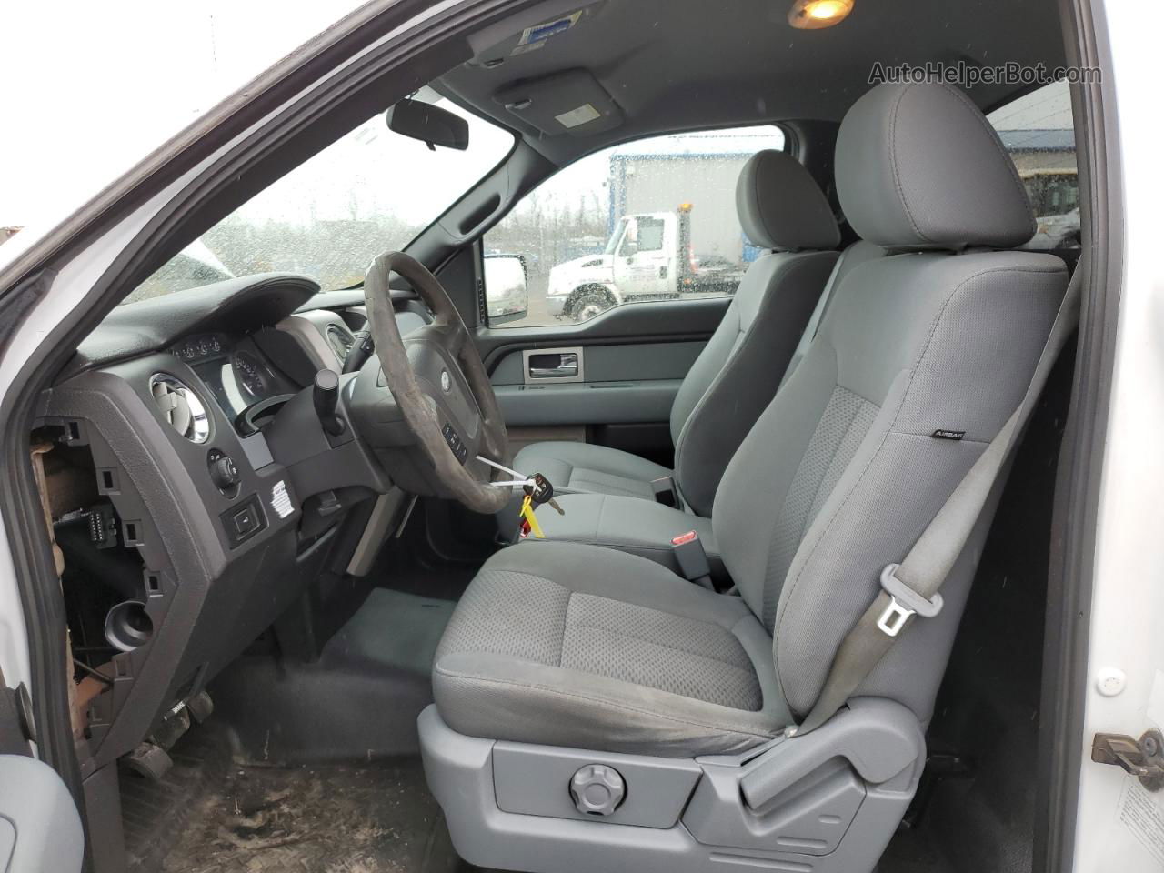 2011 Ford F150  Белый vin: 1FTNF1EF4BKD82550