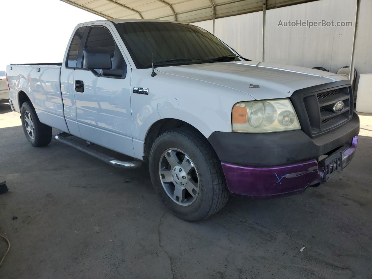 2005 Ford F150  White vin: 1FTPF12535NB44275