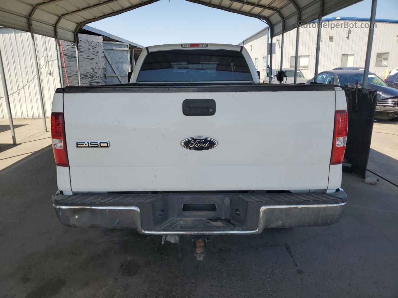 2005 Ford F150  White vin: 1FTPF12535NB44275