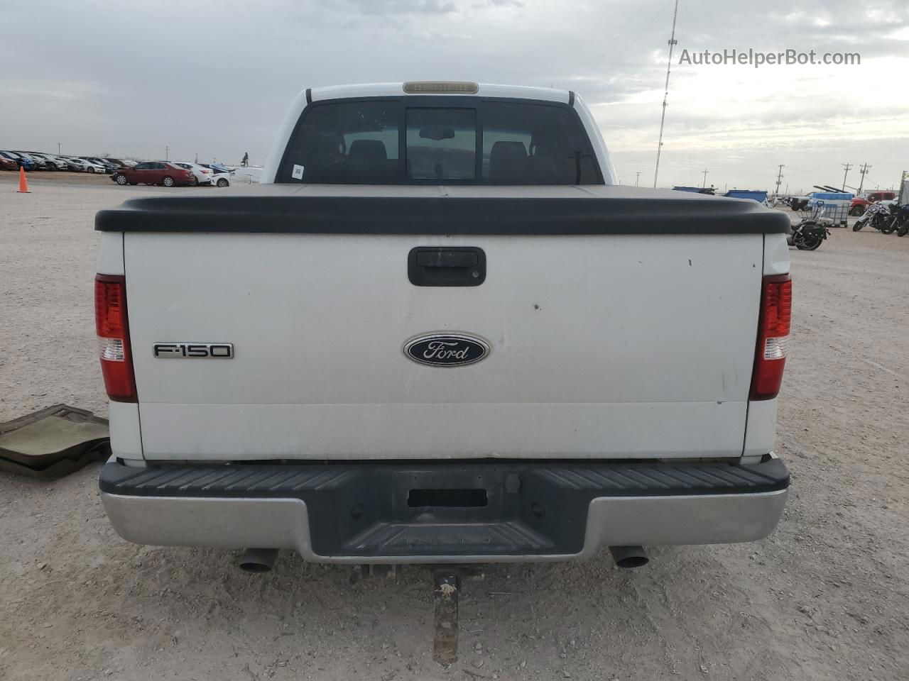 2004 Ford F150 Supercrew White vin: 1FTPW12524KD85745