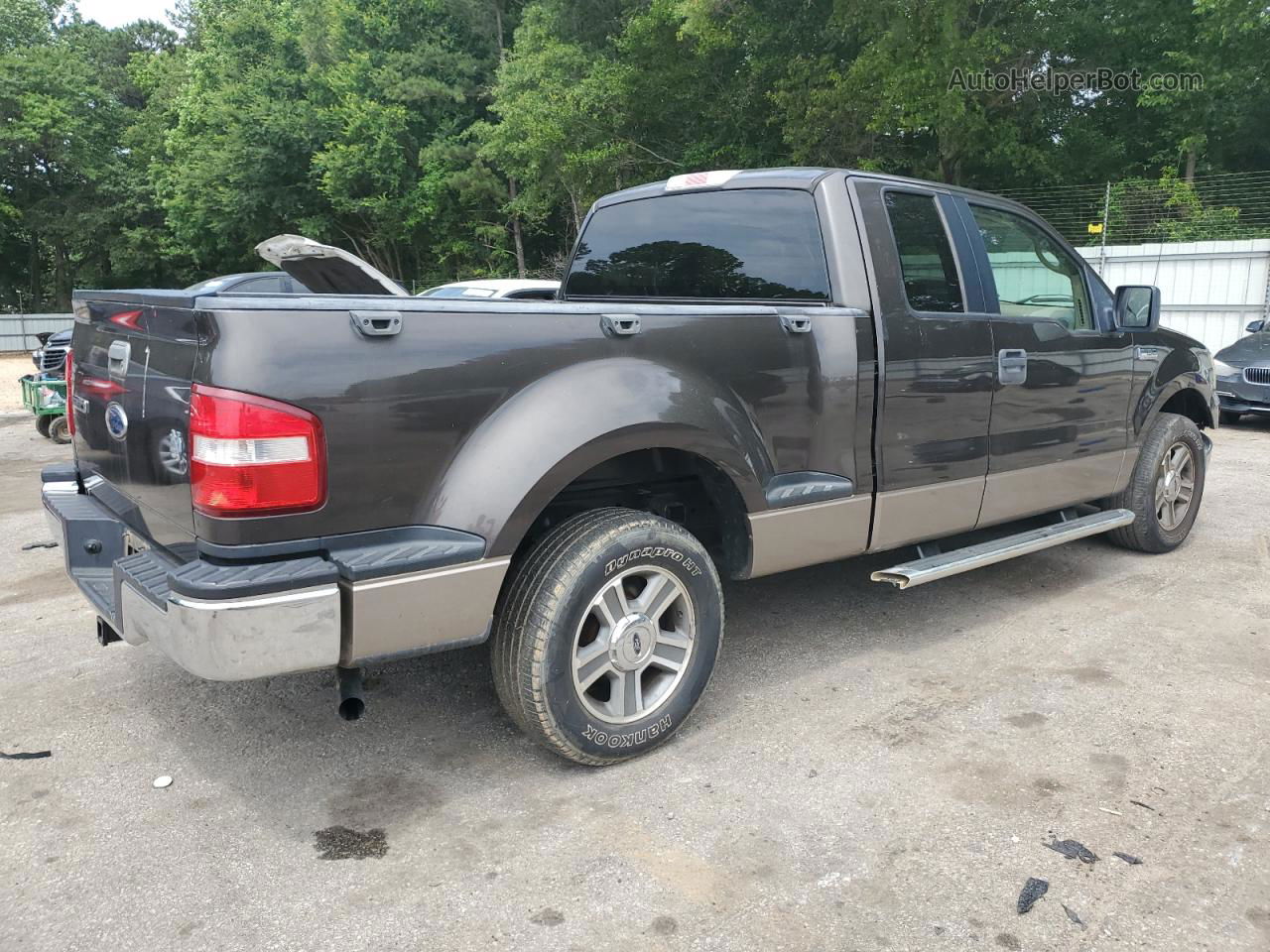 2005 Ford F150  Black vin: 1FTPX02525KE28070