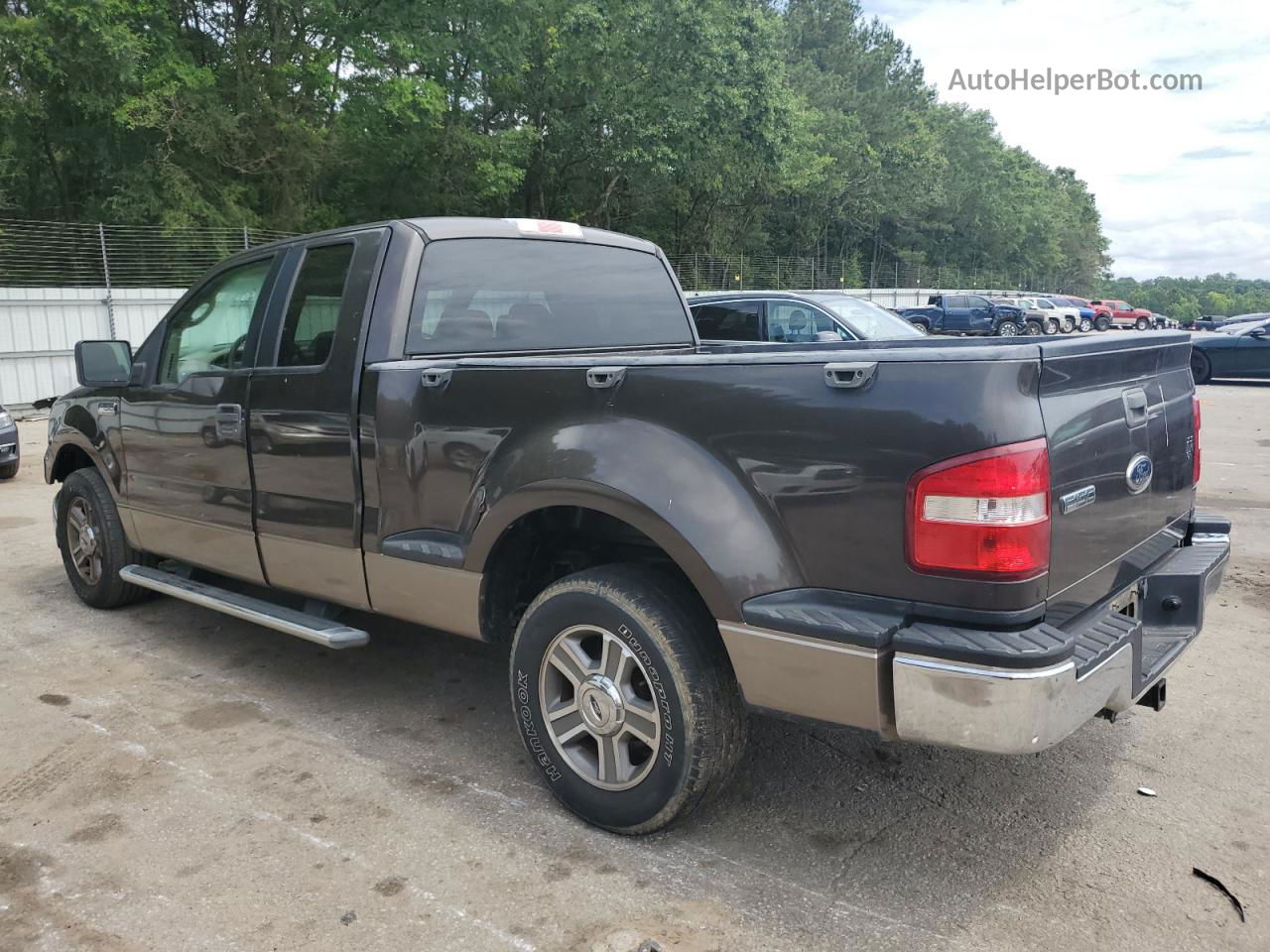 2005 Ford F150  Black vin: 1FTPX02525KE28070