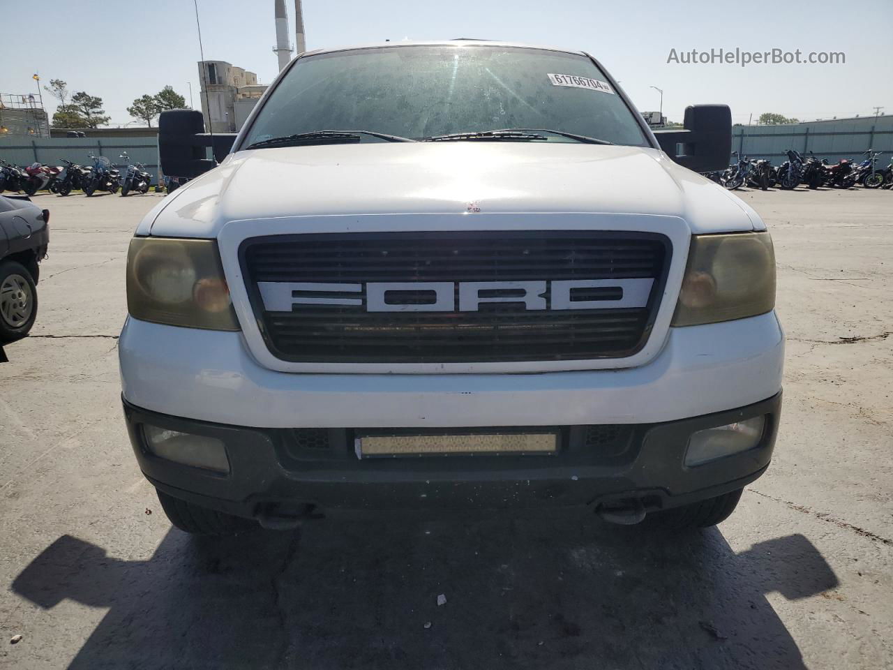 2005 Ford F150  Белый vin: 1FTPX04555KC77478