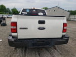 2005 Ford F150  White vin: 1FTPX04565KC02286