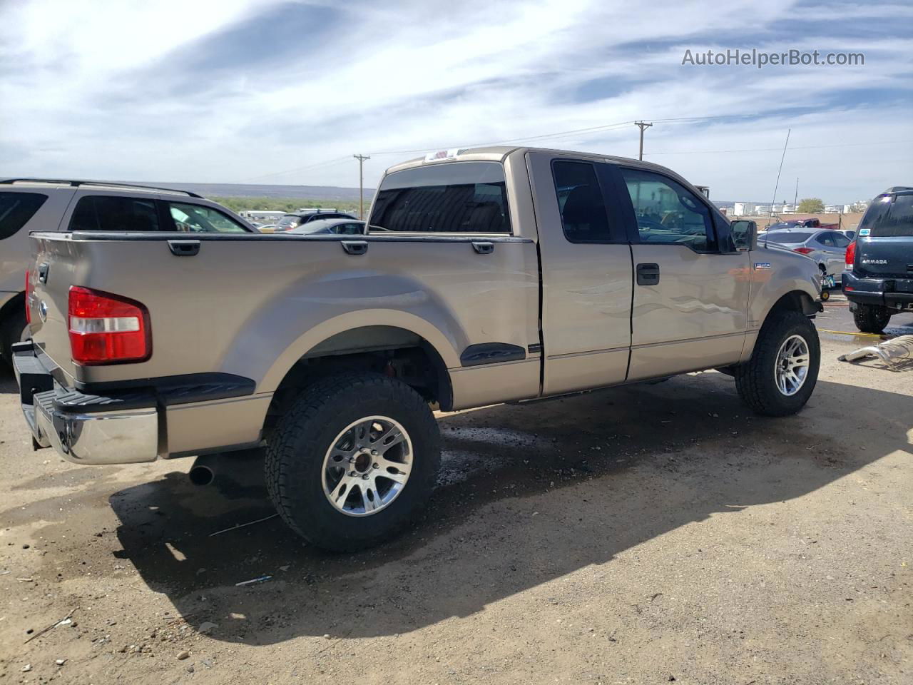 2005 Ford F150  Золотой vin: 1FTPX04595KD48679