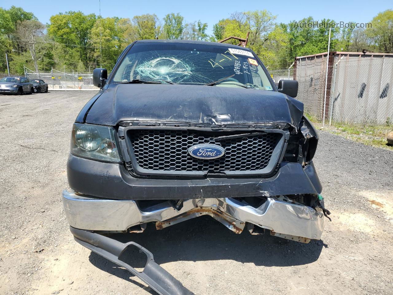 2004 Ford F150  Black vin: 1FTPX12514NB75617