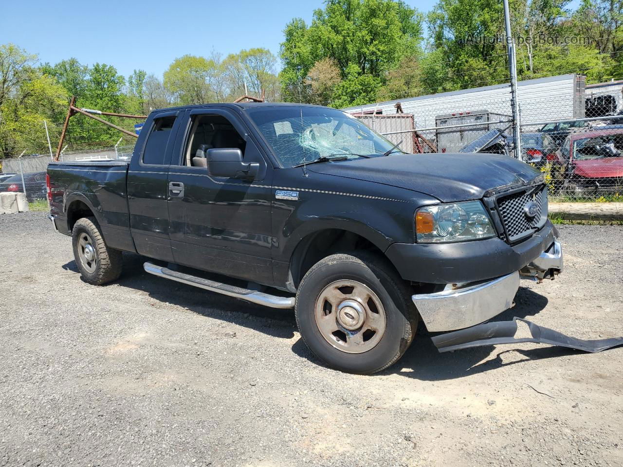 2004 Ford F150  Black vin: 1FTPX12514NB75617