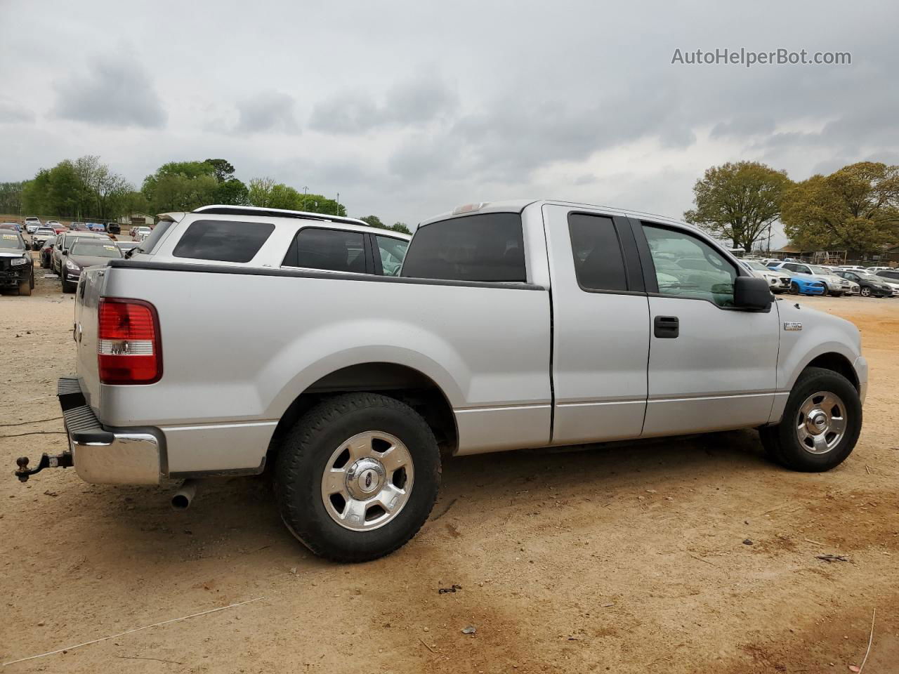 2004 Ford F150  Silver vin: 1FTPX12574NA06413