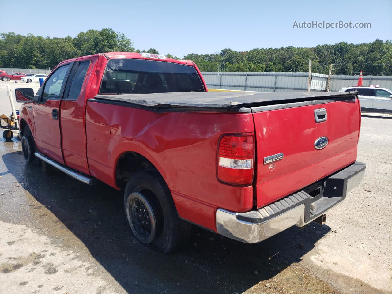 2005 Ford F150  Red vin: 1FTPX125X5NB01274