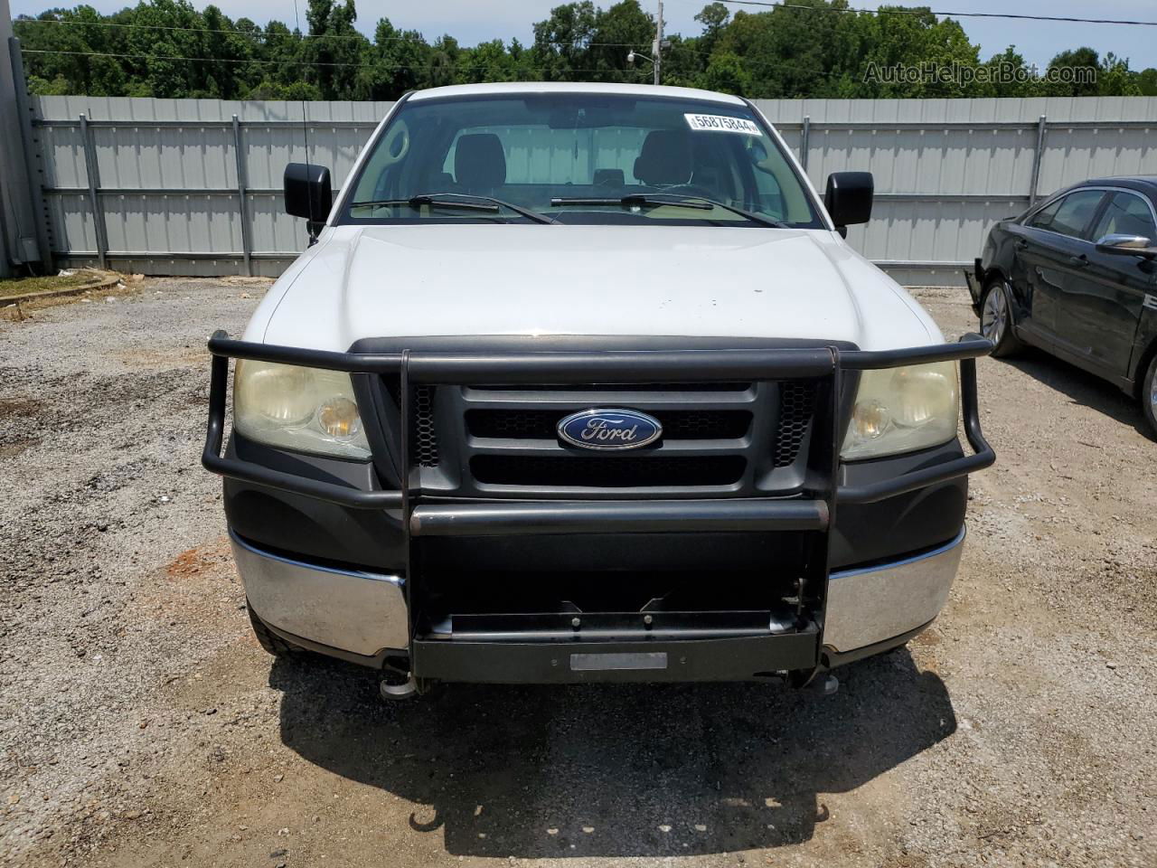 2005 Ford F150  White vin: 1FTPX14515NB00642