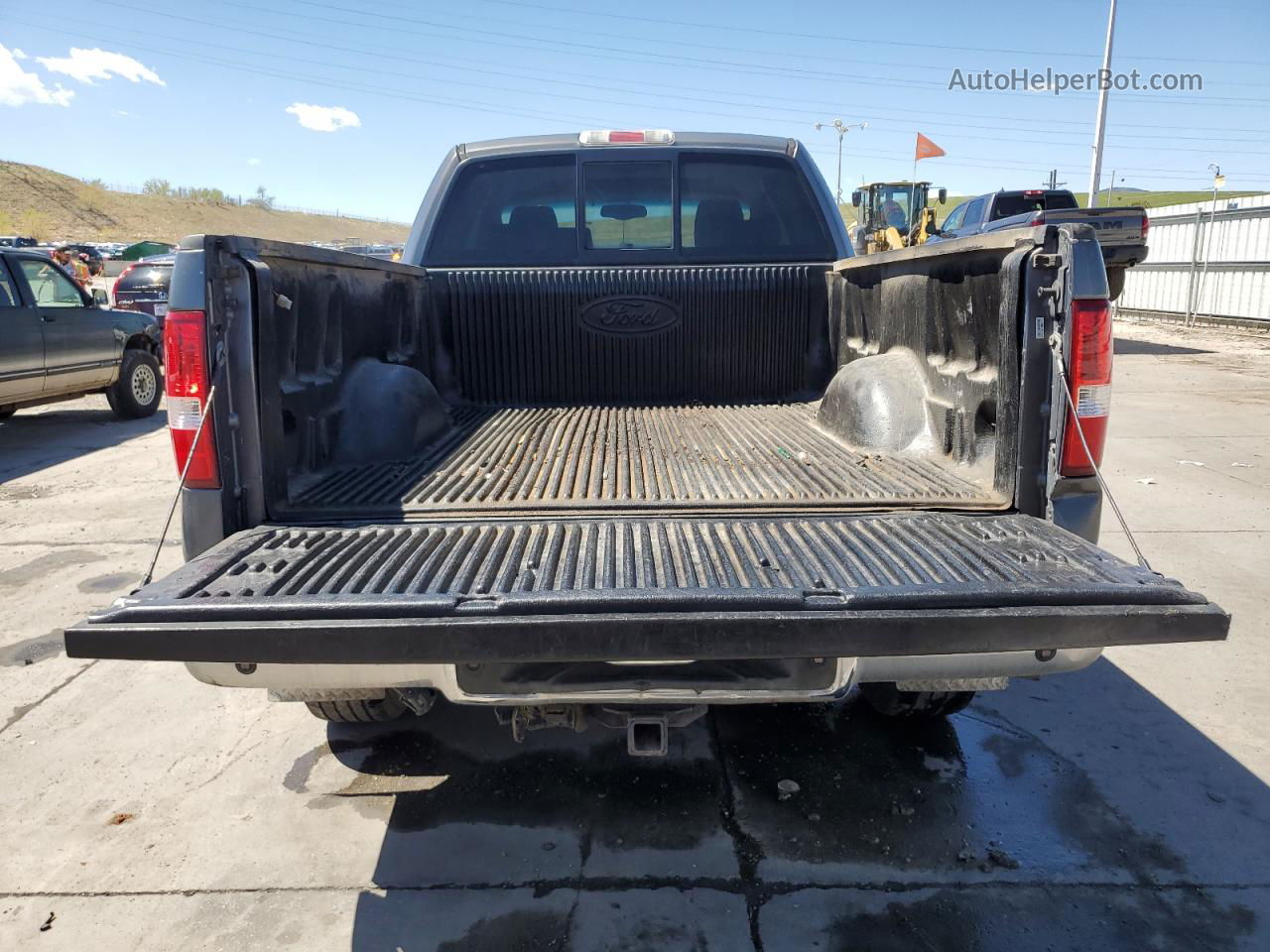 2005 Ford F150  Gray vin: 1FTPX14515NB51106