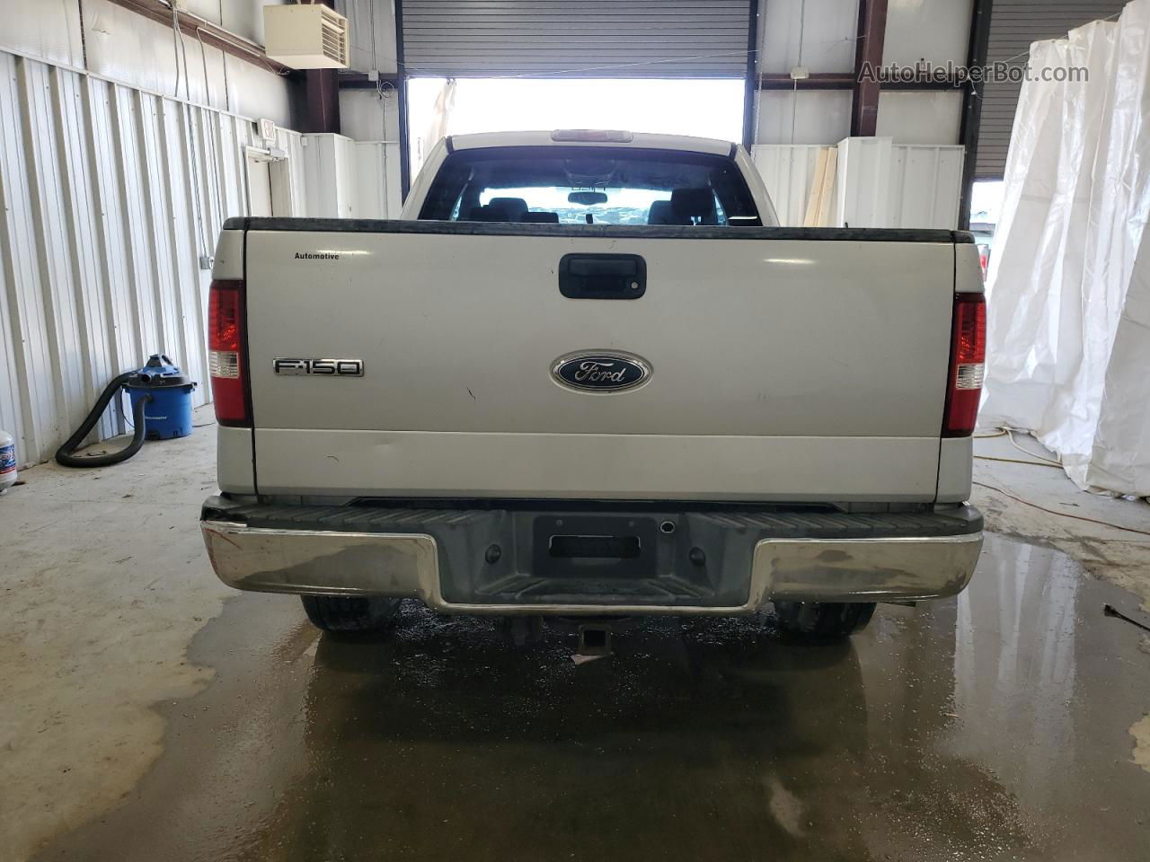 2004 Ford F150  Silver vin: 1FTPX14524NC03339