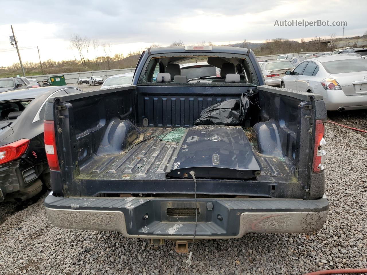 2004 Ford F150  Blue vin: 1FTPX14534FA42770