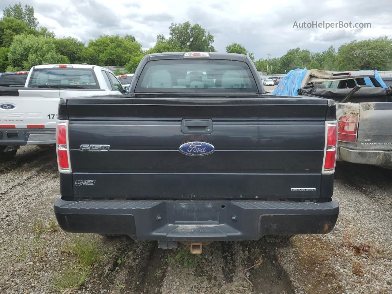 2005 Ford F150  Black vin: 1FTPX14535FA27588