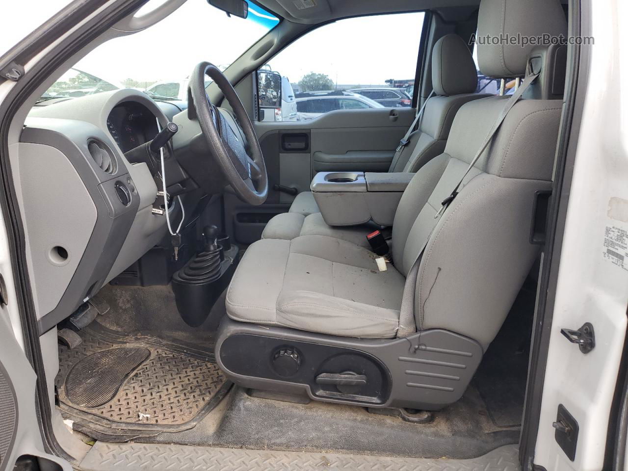 2004 Ford F150  Белый vin: 1FTPX14544NC24998