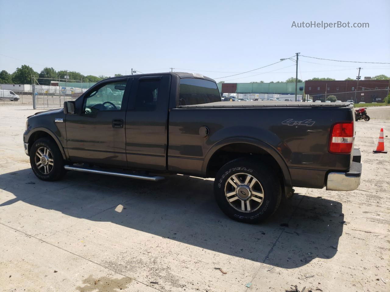 2005 Ford F150  Charcoal vin: 1FTPX14555NB56194