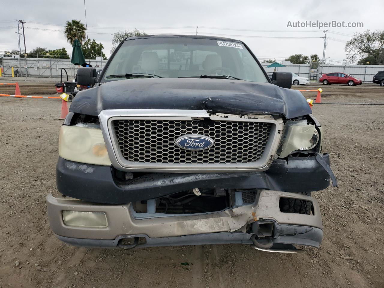 2004 Ford F150  Black vin: 1FTPX14564NB73732