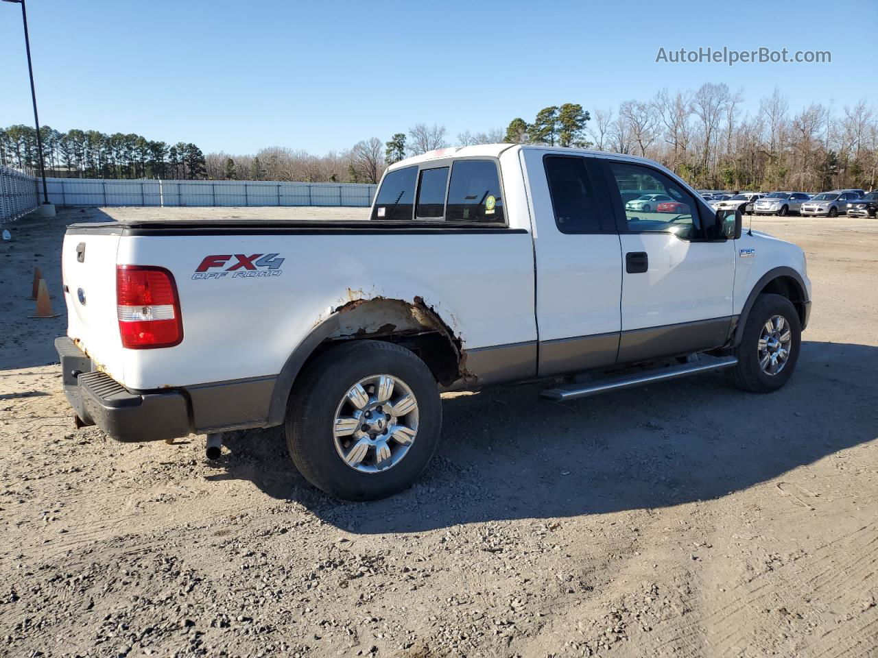 2005 Ford F150  White vin: 1FTPX14565NA88732