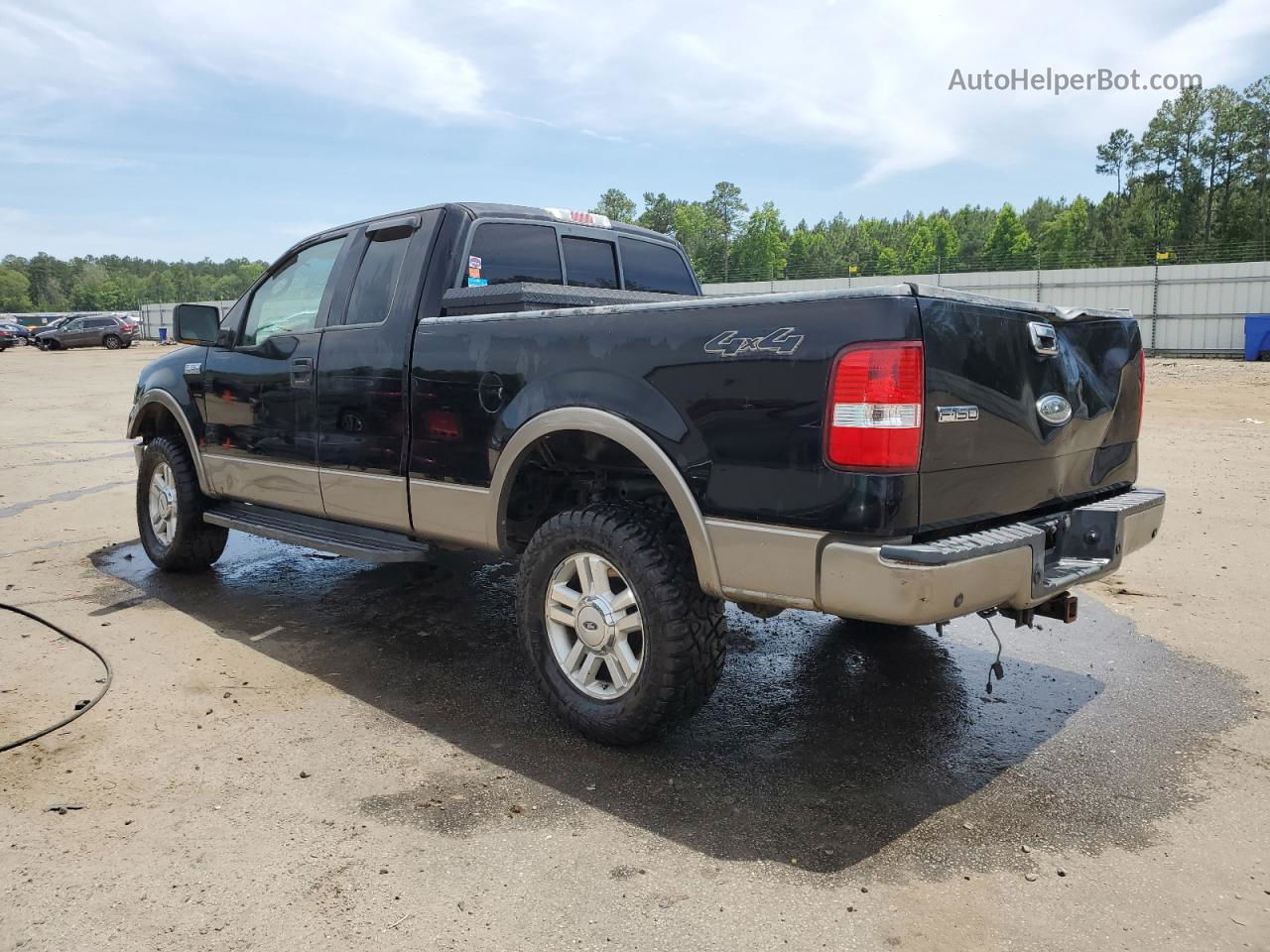 2004 Ford F150  Black vin: 1FTPX14574NC57705