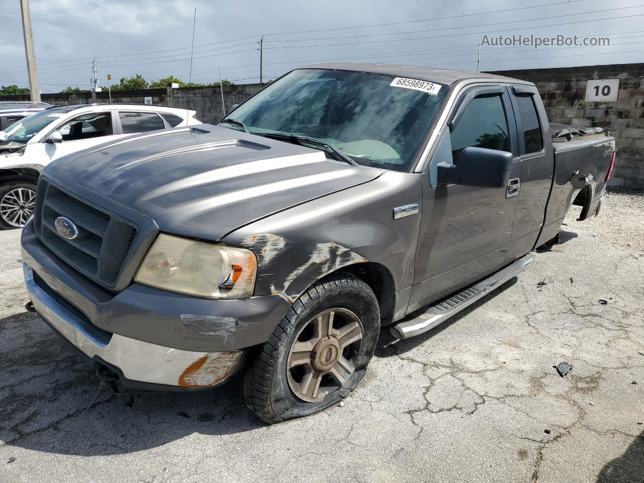 2005 Ford F150  Gray vin: 1FTPX14575FB24924