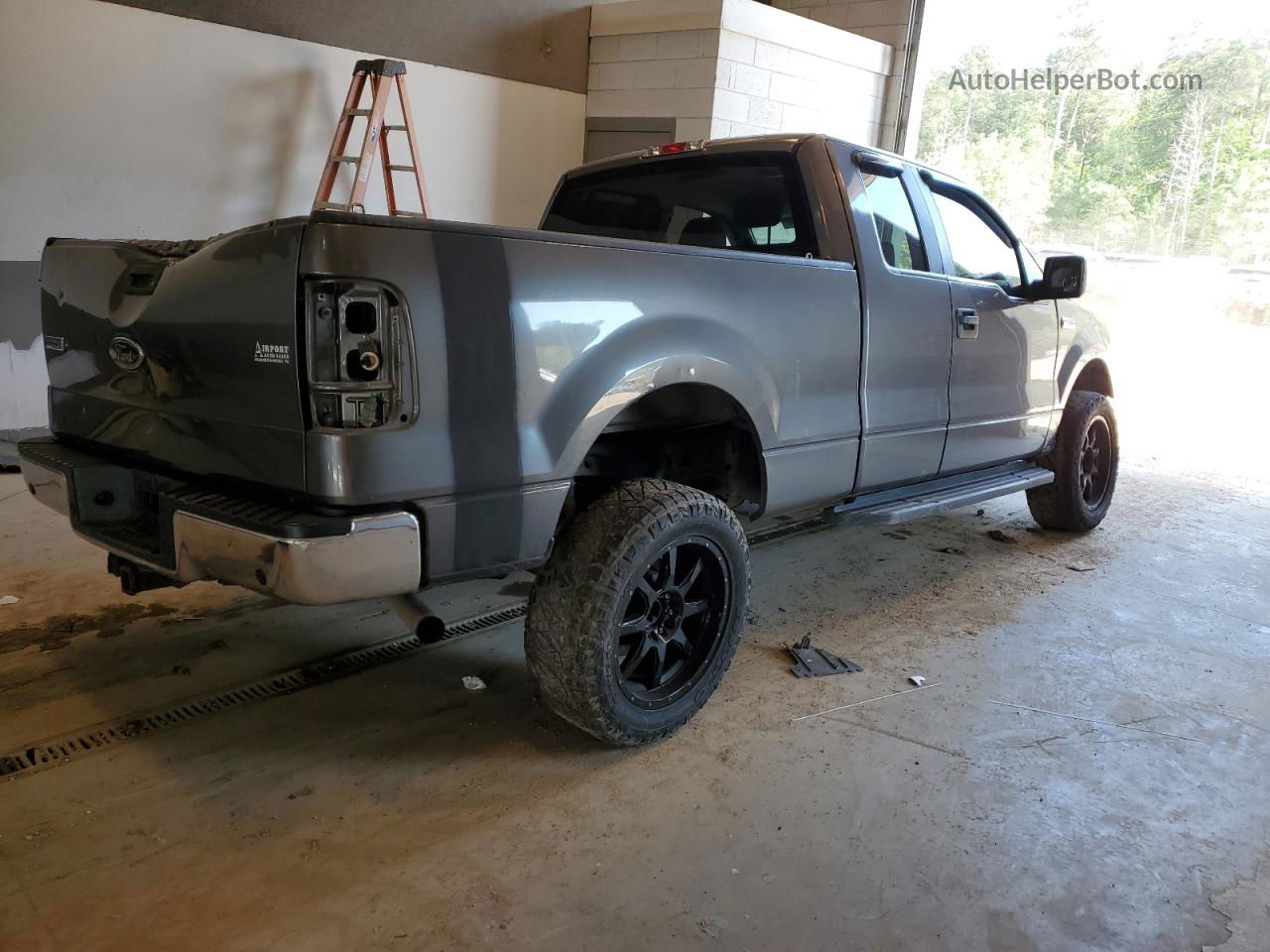 2005 Ford F150  Gray vin: 1FTPX14575NA79490