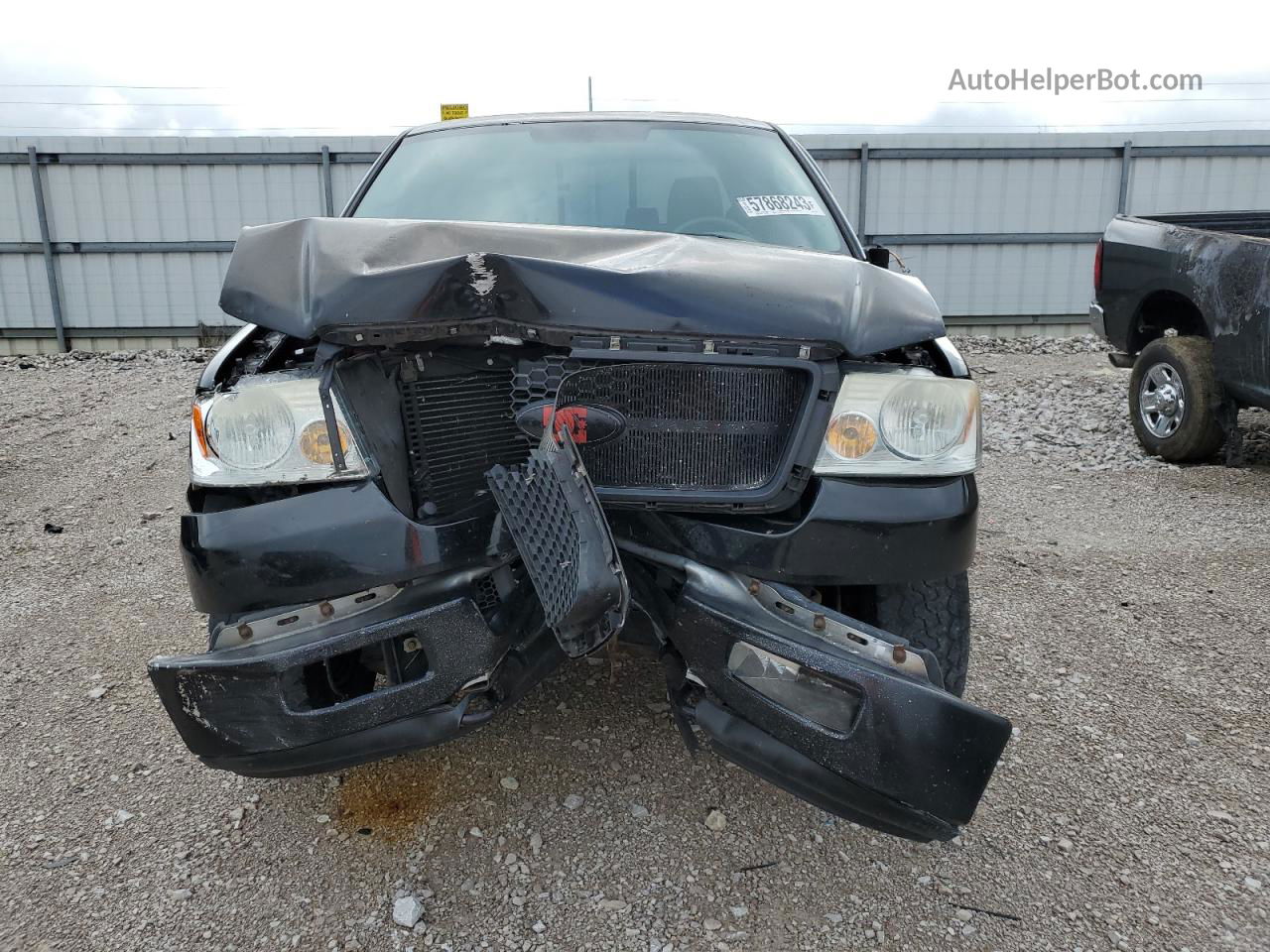 2005 Ford F150  Black vin: 1FTPX14595NB22291